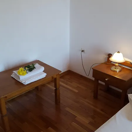 בית הארחה Epic דלפי