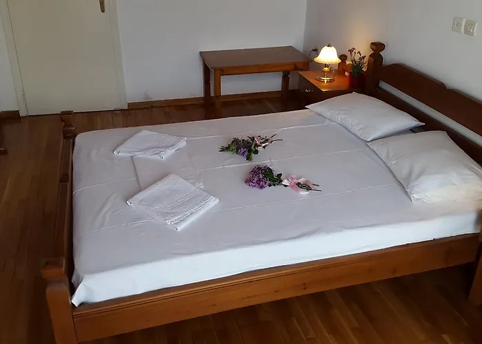 Guest house Epic Delphi